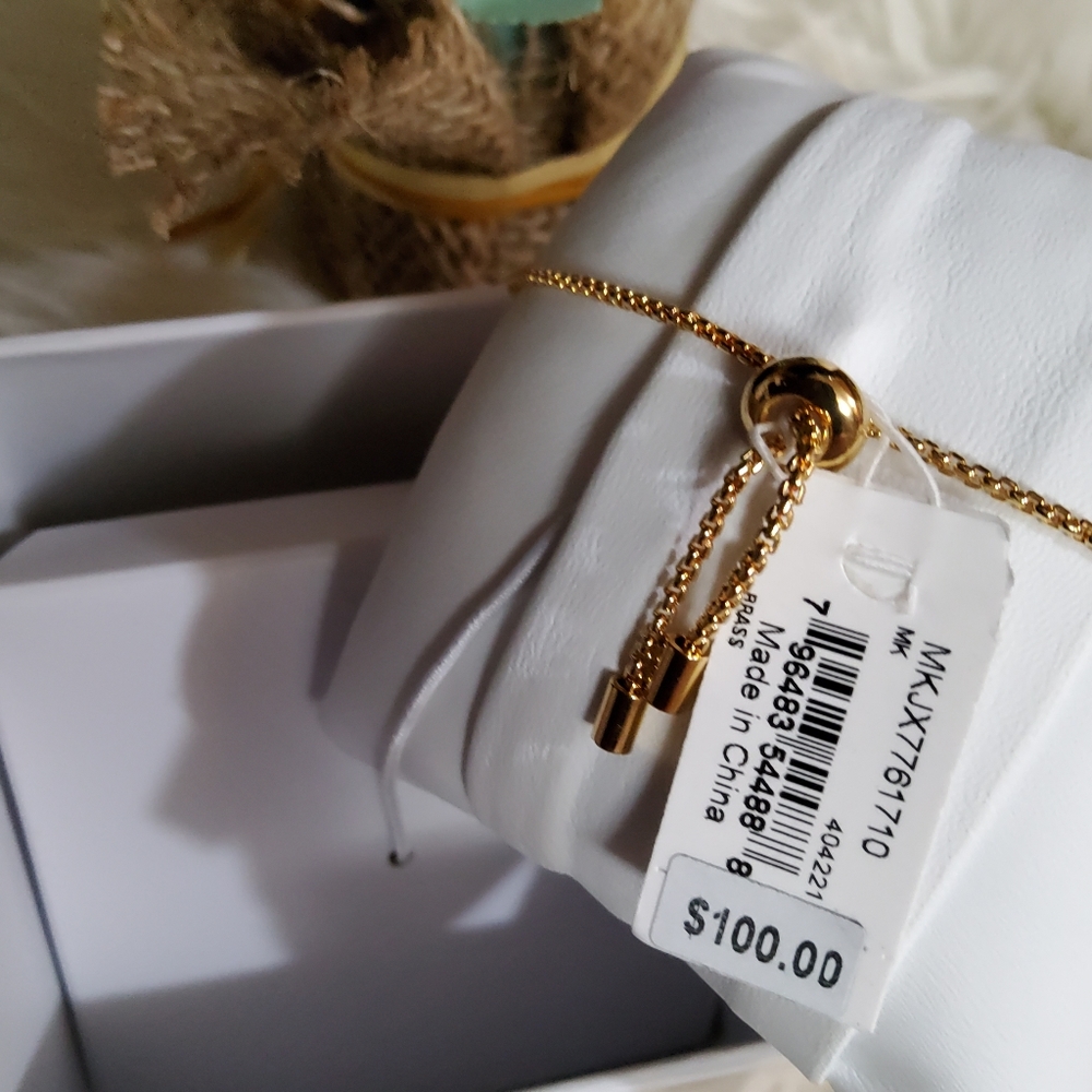 MK Bracelet - Picture 14 of 17